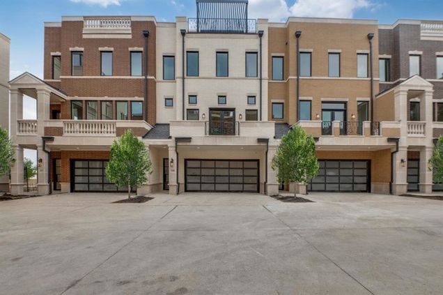 250 E Dallas Road Unit 118