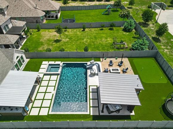 1517 Moss Trail Court