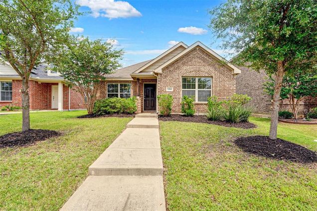 1304 Honeywood Lane Royse City, TX House Active - Photo 1 of 21. Opens carousel modal