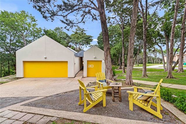 20 Summit Place Cedar Hill, TX House Active - Photo 1 of 35. Opens carousel modal