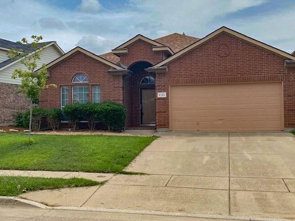 6120 Melanie Drive Fort Worth, TX House Active - Photo 1 of 22. Opens carousel modal