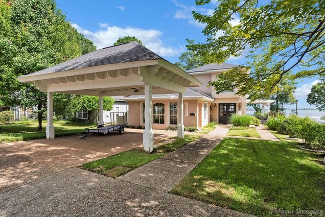 5337 S Lakeshore Drive Shreveport, LA House Active - Photo 1 of 38. Opens carousel modal