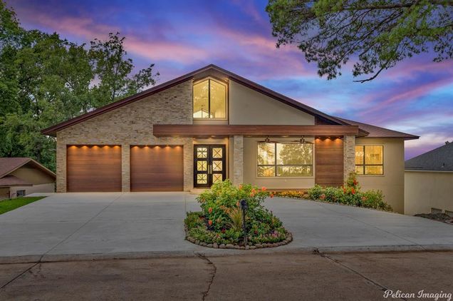 1756 Willow Point Drive Shreveport, LA House Active - Photo 1 of 39. Opens carousel modal