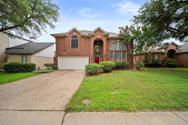 14633 Lakecrest Drive Addison, TX House Active - Photo 1 of 40. Opens carousel modal