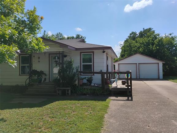 218 Bandera Street