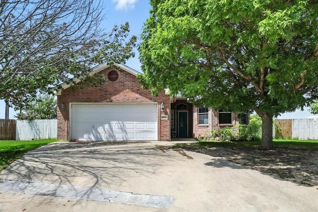 1805 Sandpiper Drive Weatherford, TX House Active - Photo 1 of 37. Opens carousel modal