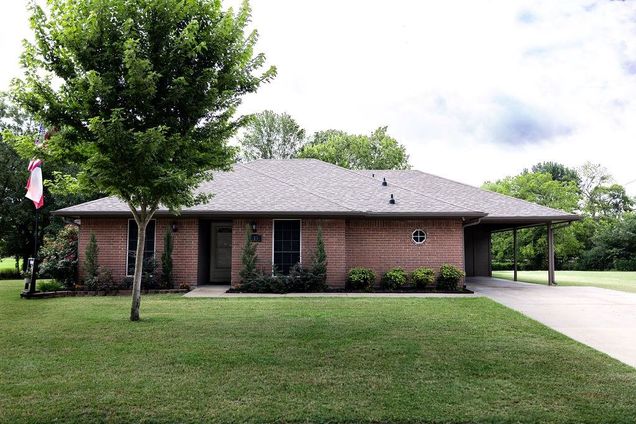 513 S Pearl Street Kemp, TX House Active - Photo 1 of 37. Opens carousel modal
