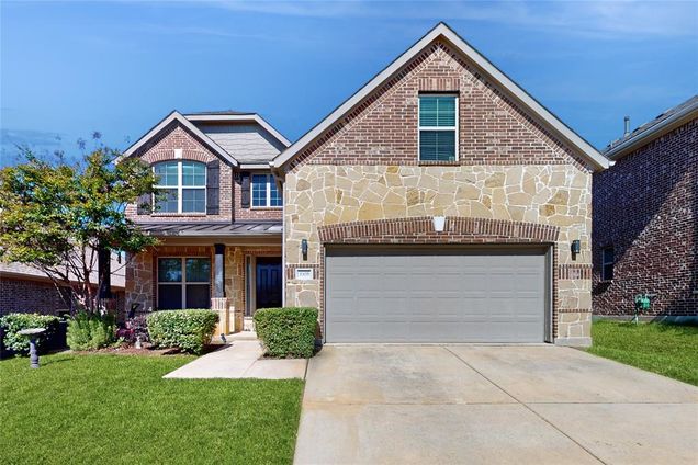 3308 Knoll Pines Road Denton, TX House Active - Photo 1 of 26. Opens carousel modal