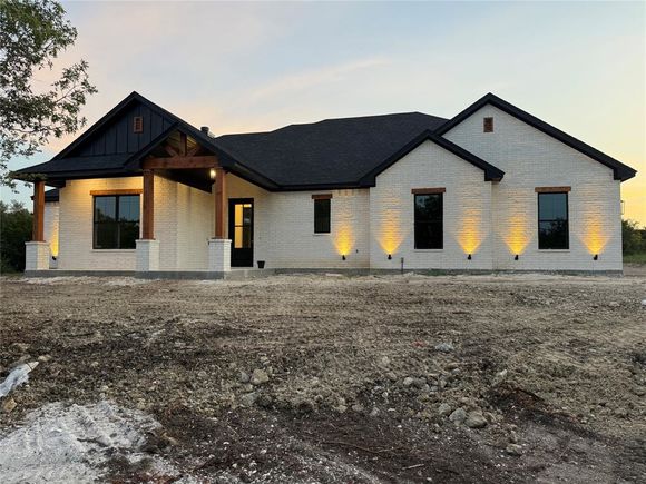 4996 Veal Station Road Weatherford, TX House Active - Photo 1 of 40. Opens carousel modal
