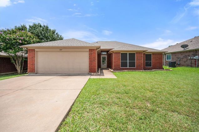 1807 Cozumel Drive Mansfield, TX House Active - Photo 1 of 32. Opens carousel modal