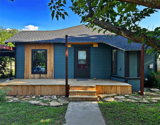 216 E 9th Street Coleman, TX House Active - Photo 1 of 15. Opens carousel modal