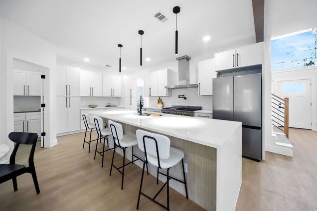 7505 Larchmont Drive Dallas, TX House Active - Photo 1 of 39. Opens carousel modal