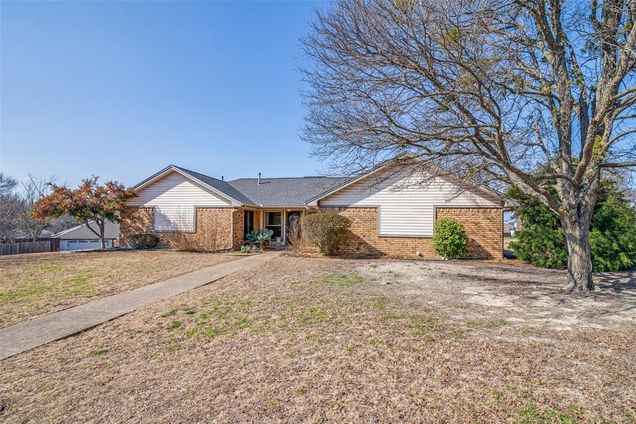 505 Wildwood Terrace Rockwall, TX House Active - Photo 1 of 25. Opens carousel modal