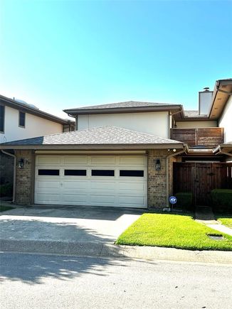 31 Morrow Drive Bedford, TX Condo Active - Photo 1 of 26. Opens carousel modal