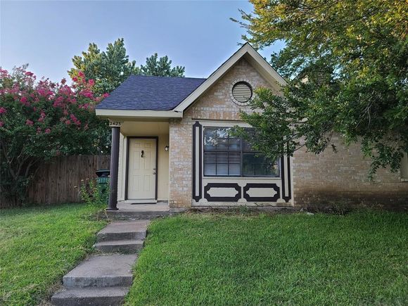 2423 Limestone Drive Arlington, TX Multifamily Active - Photo 1 of 8. Opens carousel modal