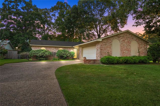 9804 E Homewood Cir, Shreveport, LA 71118 | MLS# 21027939