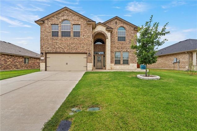 11208 Echo Drive