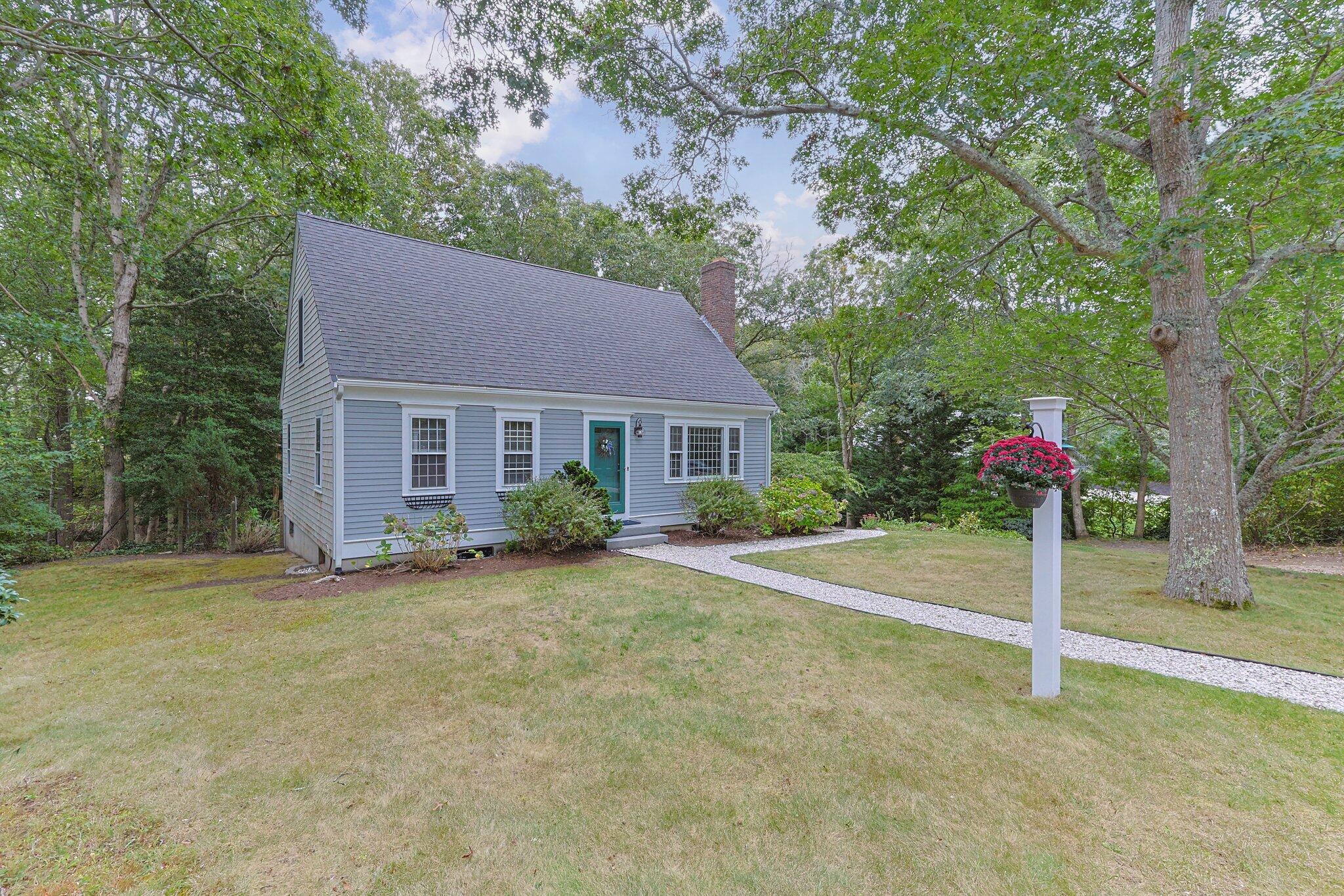 10 Checkerberry Ln, Forestdale, MA 02644 Estately 🧡 MLS 22404750