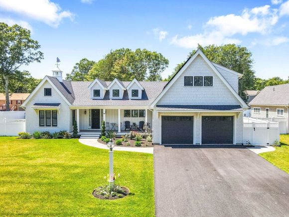 25 Clam Lane