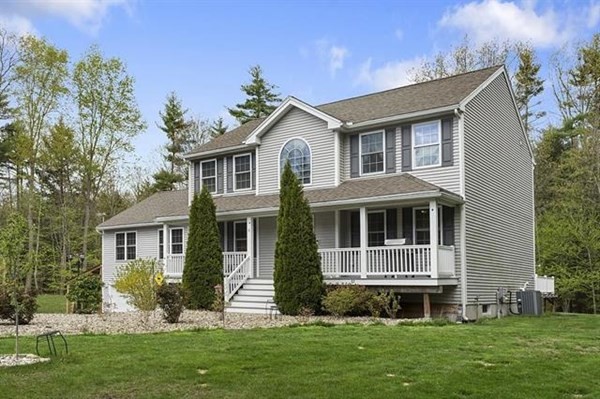 21 Meadow Brook Crossing Sandown, NH House Sold - Photo 1 of 40. Opens carousel modal