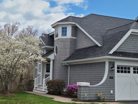 36 E Seven Springs Unit E Burlington, MA Condo Sold - Photo 1 of 31. Opens carousel modal
