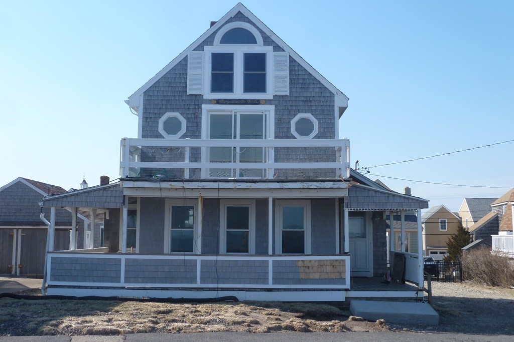 207 OCEAN St  