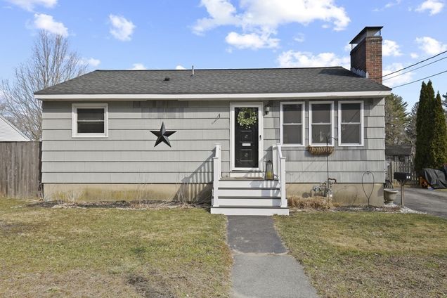 27 Gardner Street Salisbury, MA House Sold - Photo 1 of 37. Opens carousel modal