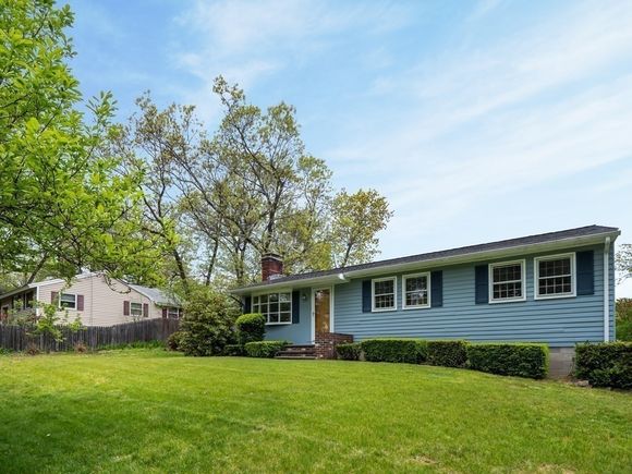 15 Endmoor Rd Westford, MA House Sold - Photo 1 of 41. Opens carousel modal