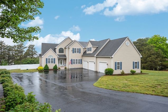 23 Dundee Way Plymouth, MA House Sold - Photo 1 of 22. Opens carousel modal