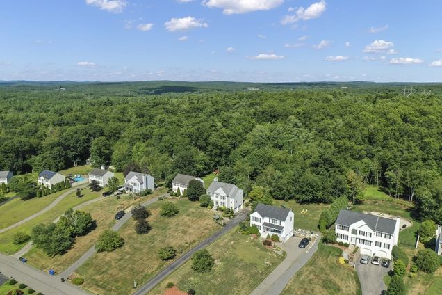10 Meetinghouse Drive Londonderry, NH House Sold - Photo 1 of 40. Opens carousel modal