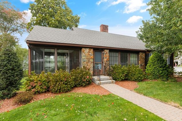 93 Locksley Rd Lynnfield, MA House Sold - Photo 1 of 42. Opens carousel modal