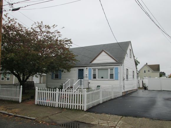 11 Winthrop Street Peabody, MA House Sold - Photo 1 of 24. Opens carousel modal
