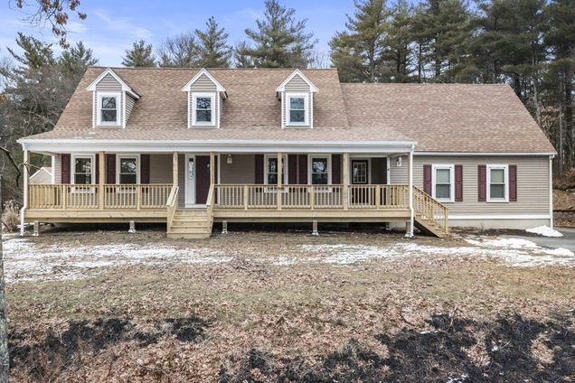 4 Alger Rd Foxboro, MA House Sold - Photo 1 of 39. Opens carousel modal