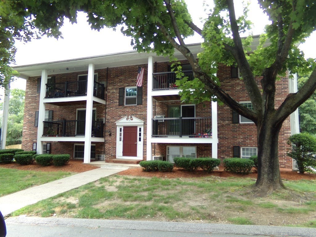 8 WALKER Rd Unit 7  
