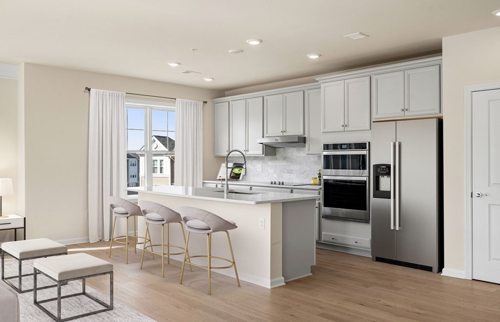 2 Stratton Dr Unit 204  