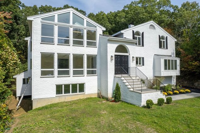 18 Pheasant Ln Topsfield, MA House Sold - Photo 1 of 42. Opens carousel modal