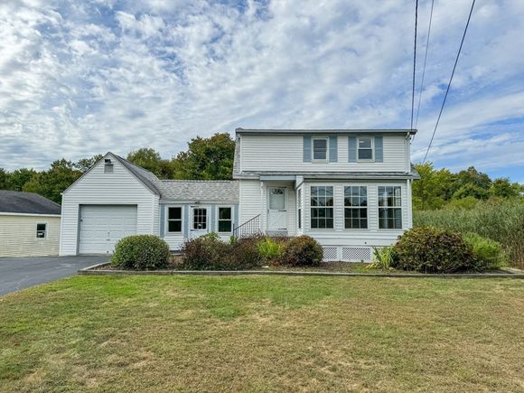 47 Barneyville Rd Swansea, MA House Sold - Photo 1 of 29. Opens carousel modal