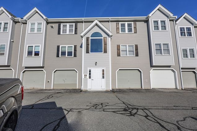 94 Tennis Plaza Rd Unit 17 Dracut, MA Condo Sold - Photo 1 of 24. Opens carousel modal