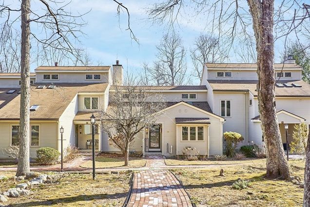 82 Parkhurst Dr Unit 82 Westford, MA Condo Sold - Photo 1 of 38. Opens carousel modal