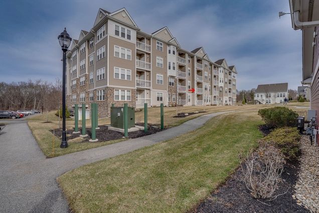 6 Overlook Dr Unit 207 Andover, MA Condo Sold - Photo 1 of 27. Opens carousel modal