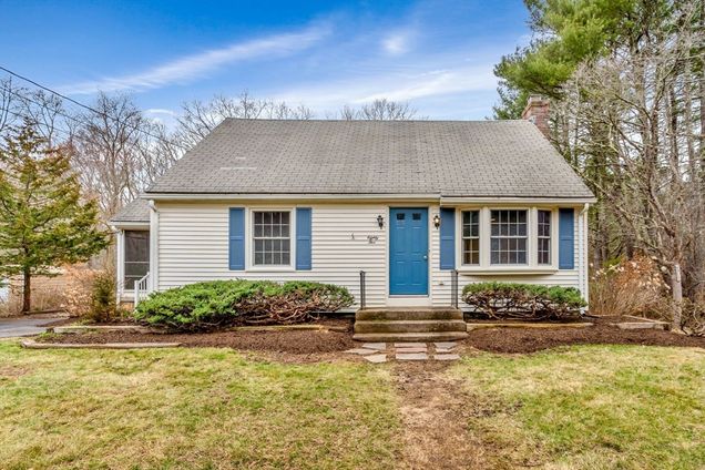 85 Smith St Attleboro, MA House Sold - Photo 1 of 27. Opens carousel modal