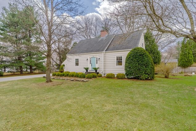 19 Allison Street Northampton, MA House Sold - Photo 1 of 42. Opens carousel modal