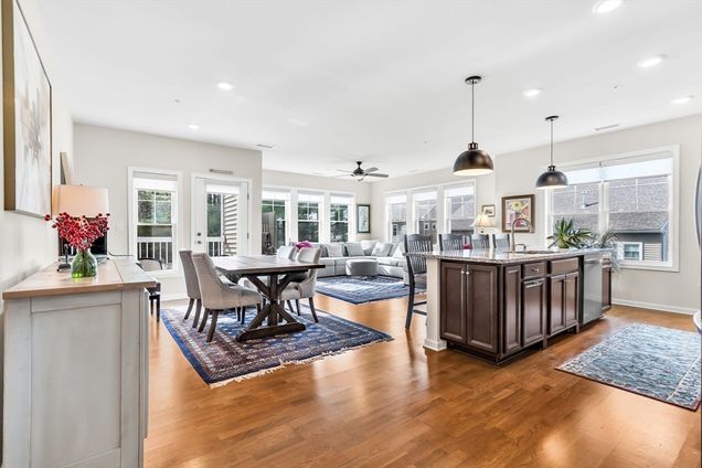 401 Emery Lane Unit 213
