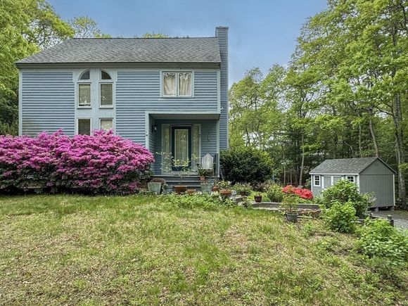 7 Fox Hollow Ln Barnstable, MA House Sold - Photo 1 of 34. Opens carousel modal