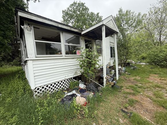 24 Elmwood St