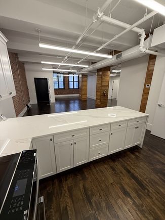 190 High Street Unit 601 Boston, MA Condo Active - Photo 1 of 26. Opens carousel modal