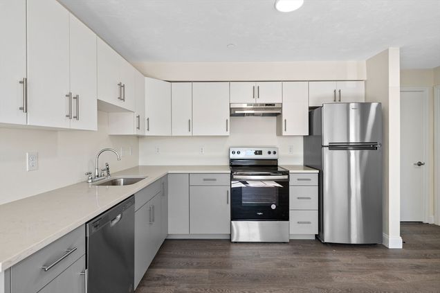 472 Essex Street Unit 203 Lynn, MA Apartment Active - Photo 1 of 4. Opens carousel modal