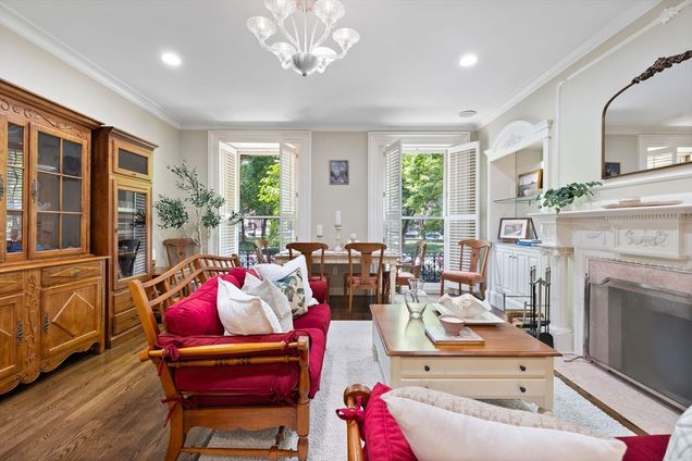 183 Commonwealth Ave Unit 1 Boston, MA Condo Active - Photo 1 of 37. Opens carousel modal