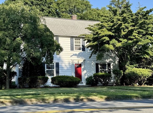 65 Laurel St