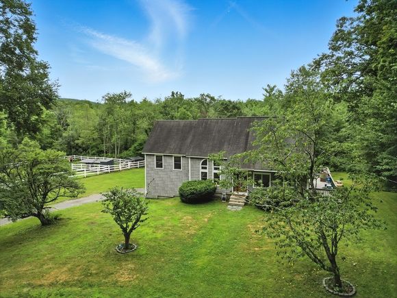 12 Rose Cir